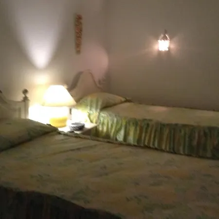 Casa vacanze With Garden And Pool