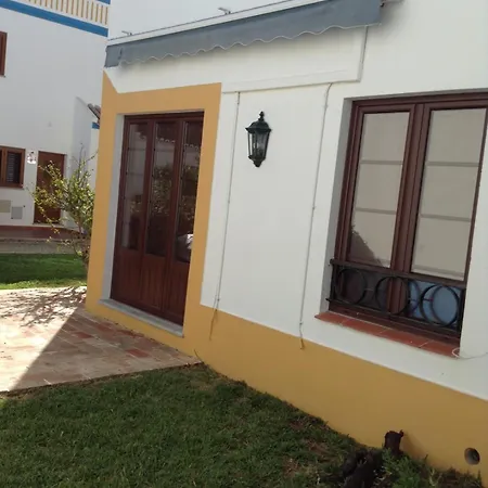 펜션 With Garden And Pool Conceição