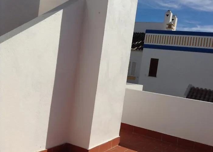 With Garden And Pool Casa vacanze *