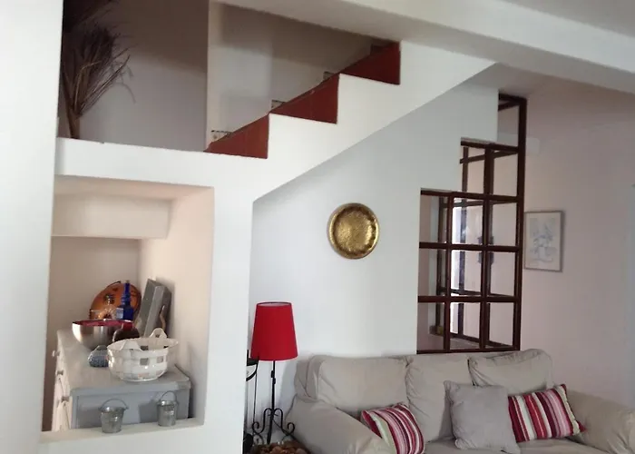 Vakantiehuis With Garden And Pool Conceição